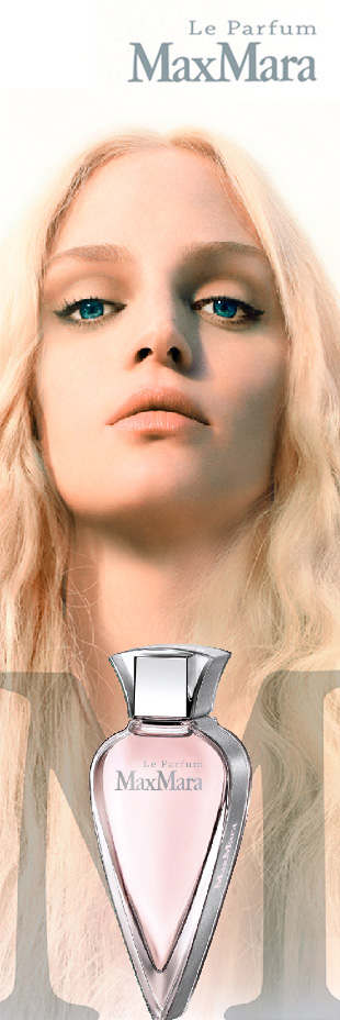 Encart presse vertical du parfum avec un M superposé sur le visage d'une femme blonde 